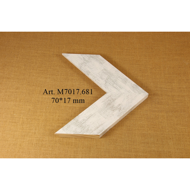 Wood profile M7017.681