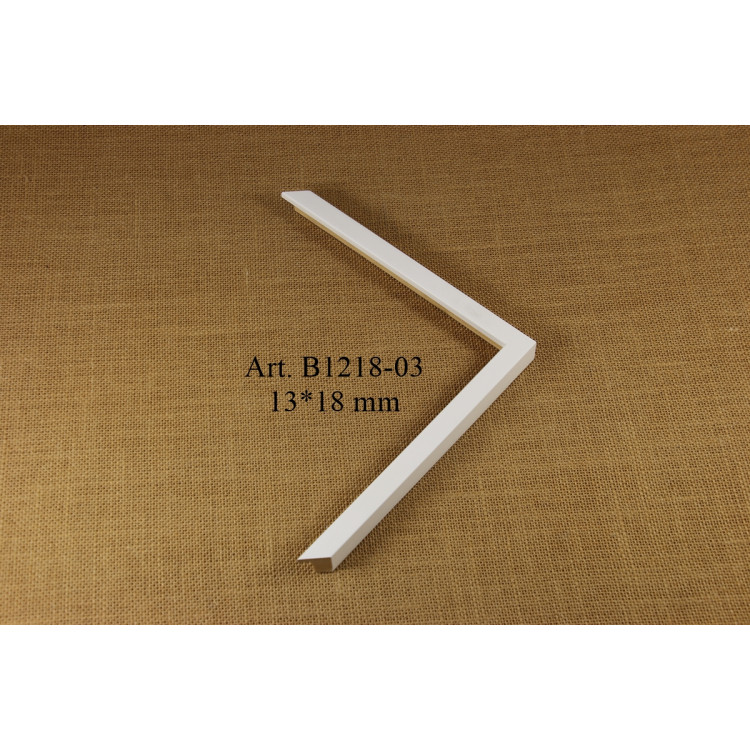 Wood profile B1218-03