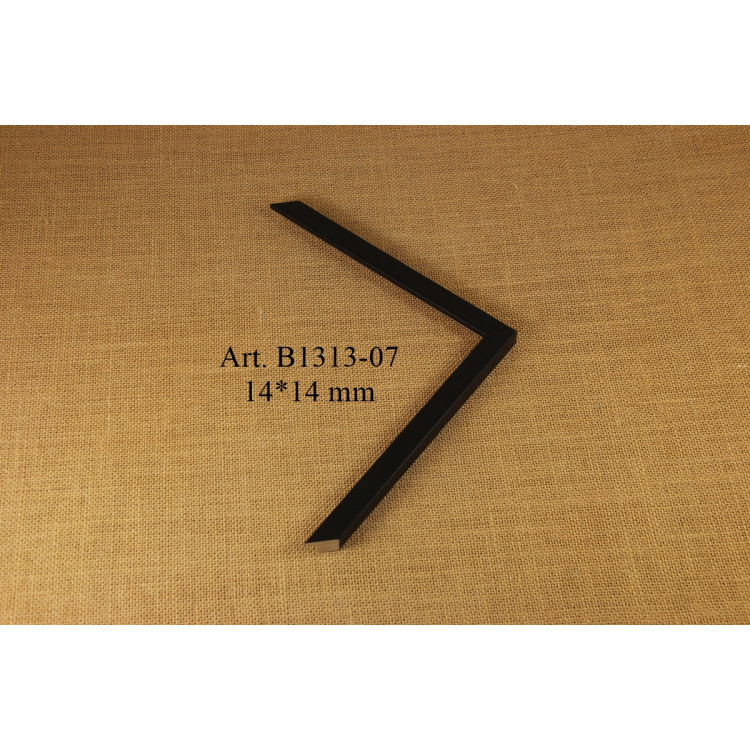 Wood profile B1313-07