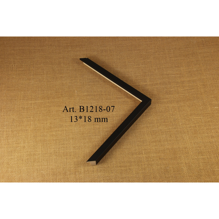 Wood profile B1218-07