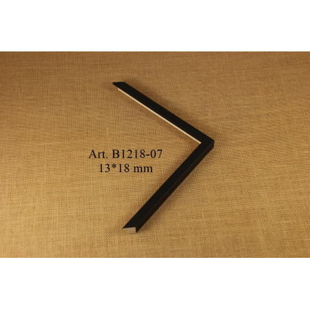 Wood profile B1218-07